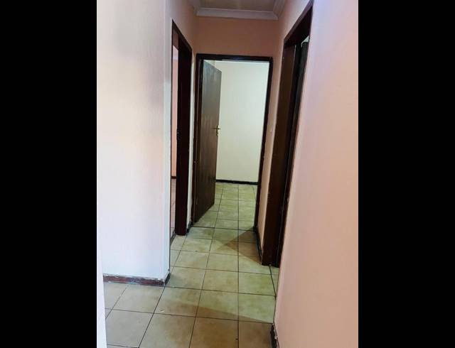 2 BEDROOM PROPERTY TO RENT IN PROTEA GLEN EXT